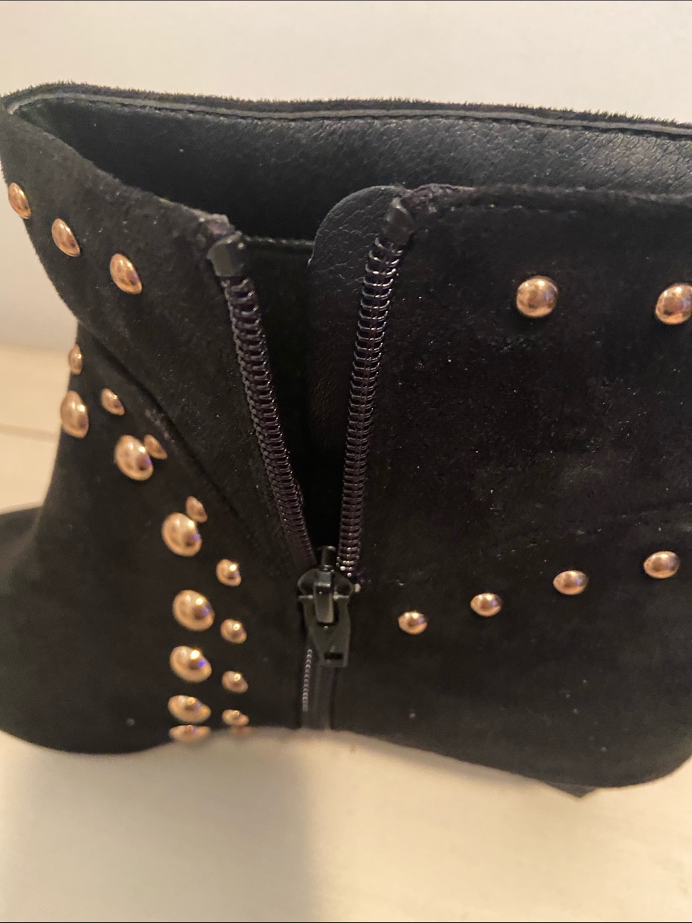 Comfort Est. 1946 by Cato Black Faux Suede Gold Stud Ankle Boot 9W NIB Moto - Picture 7 of 10